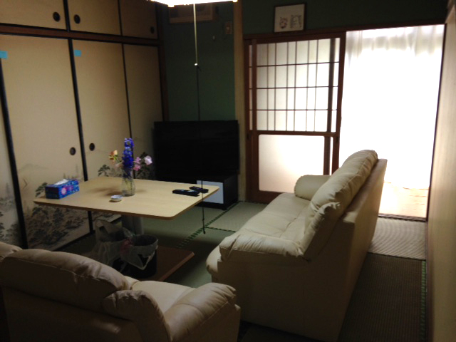 居間